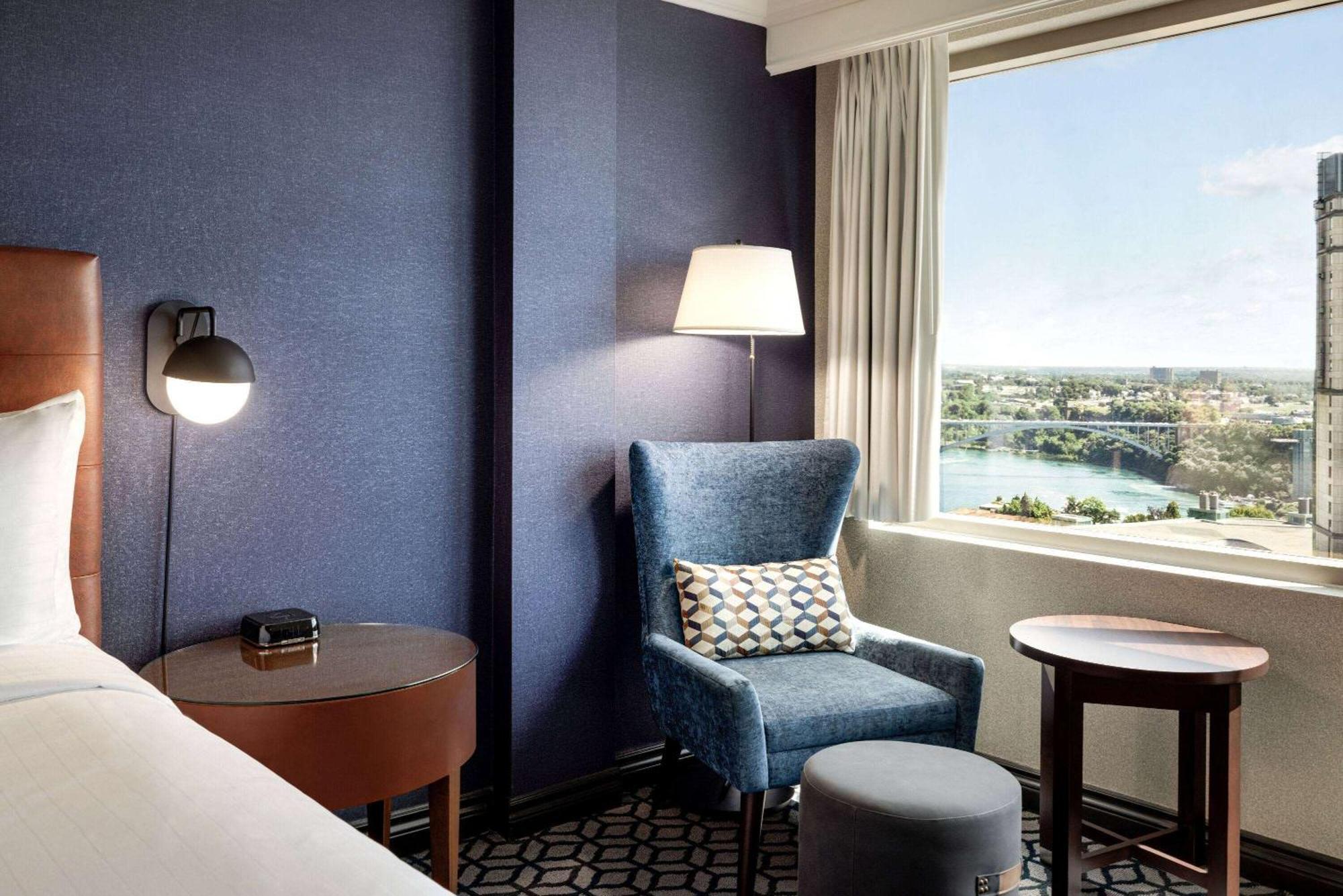 Wyndham Grand Fallsview Hotel Niagara Falls Exterior photo