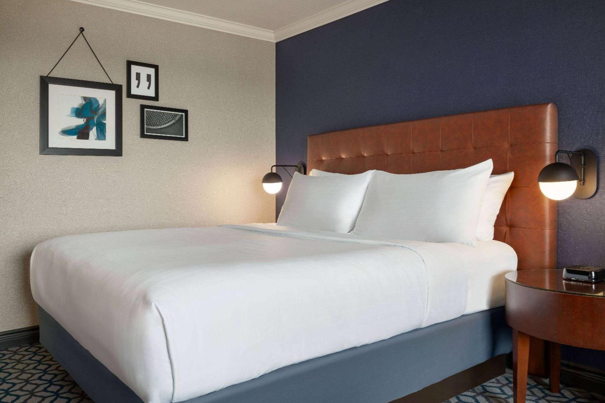 Wyndham Grand Fallsview Hotel Niagara Falls Exterior photo