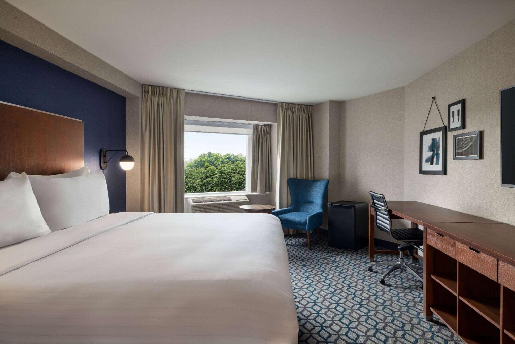 Wyndham Grand Fallsview Hotel Niagara Falls Exterior photo