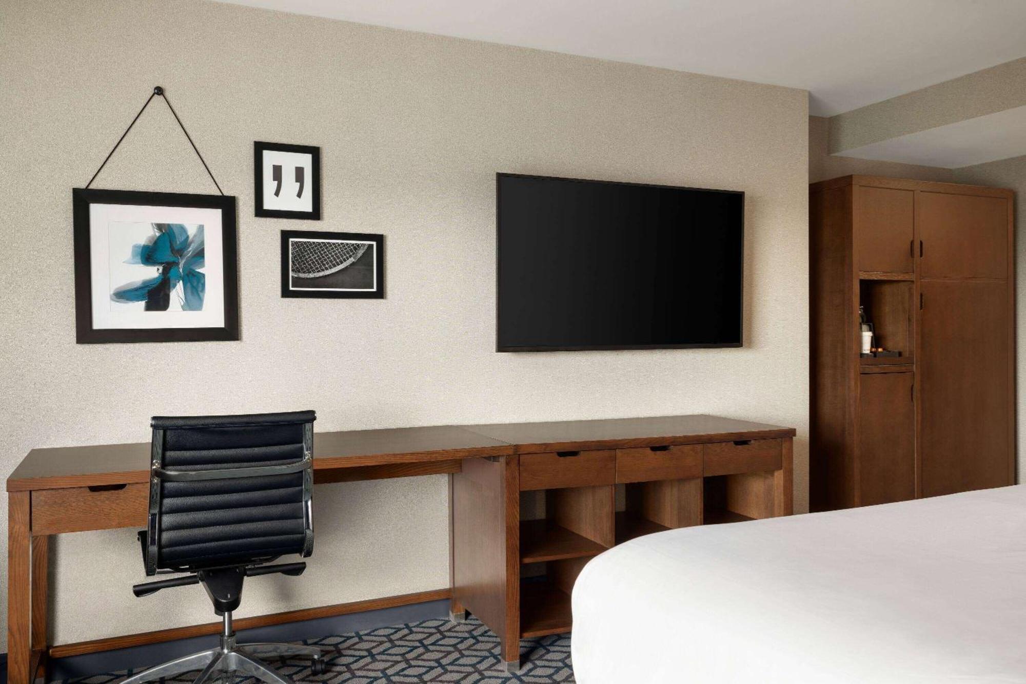 Wyndham Grand Fallsview Hotel Niagara Falls Exterior photo