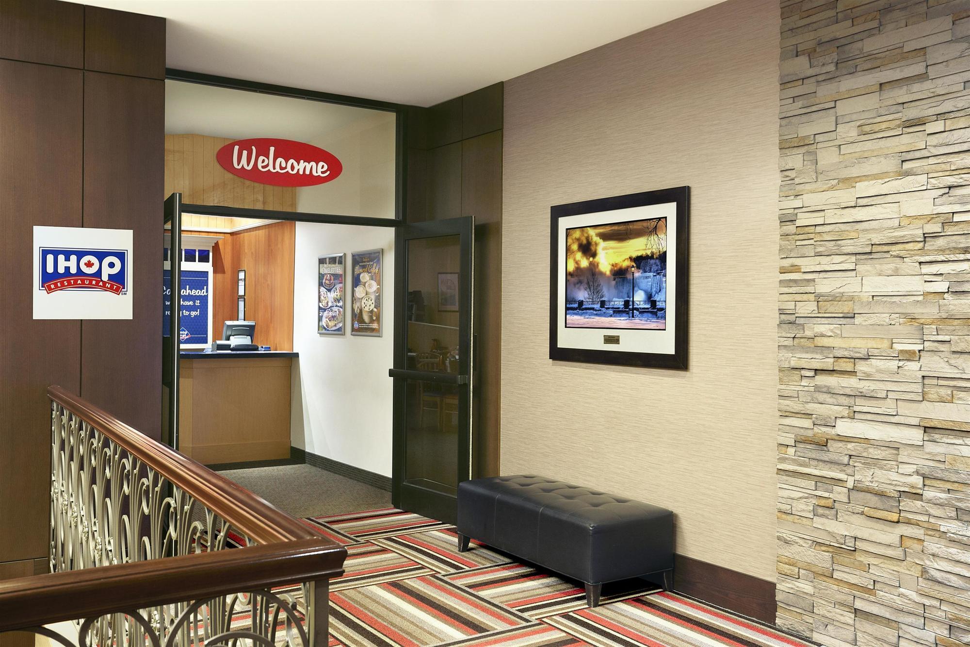 Wyndham Grand Fallsview Hotel Niagara Falls Exterior photo